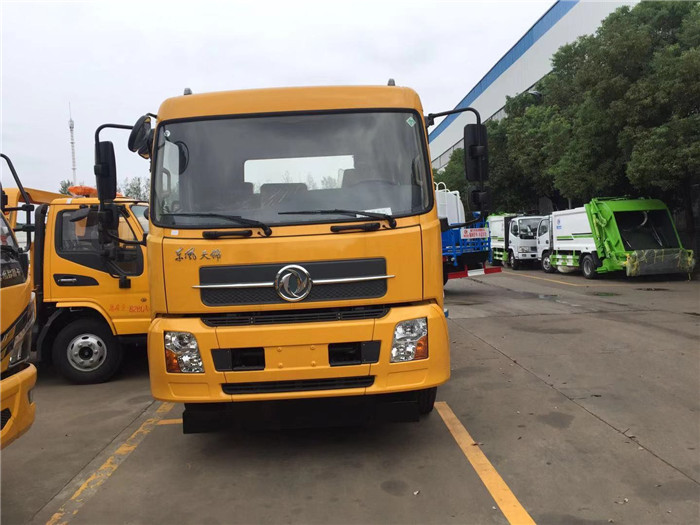 東風(fēng)天錦一拖二平板清障車(chē)