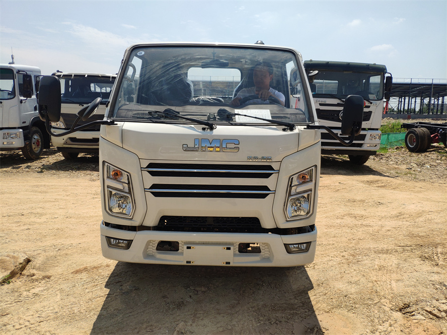 江鈴順達（3360，全柴115）國六 內(nèi)飾照片圖