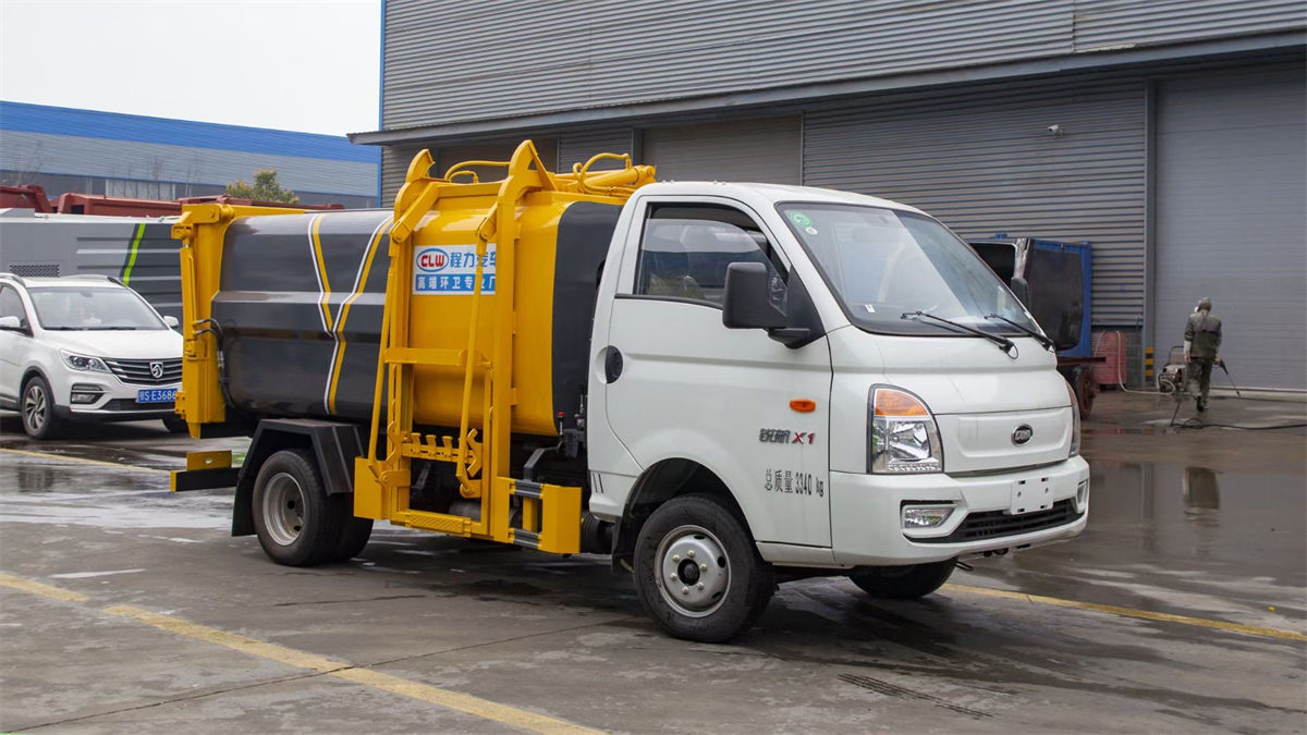 3.5方掛桶垃圾車-凱馬銳航藍牌側裝壓縮掛桶自裝式垃圾車